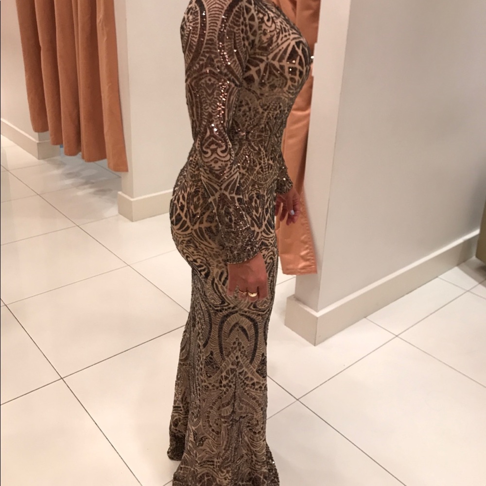 Elegant dress